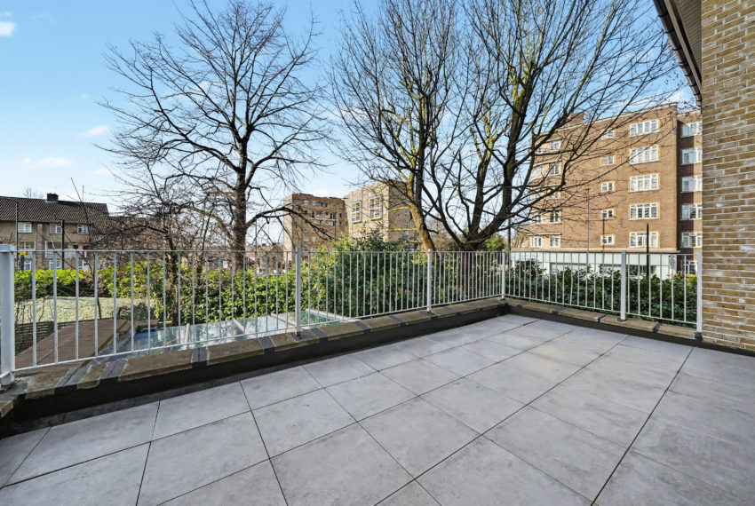 1 Court Close, St. John's Wood Park NW8 6NN-12