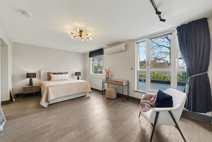 1 Court Close, St. John's Wood Park NW8 6NN-4